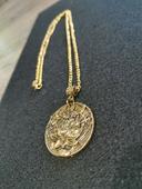 Collier et pendentif lotus en relief zen