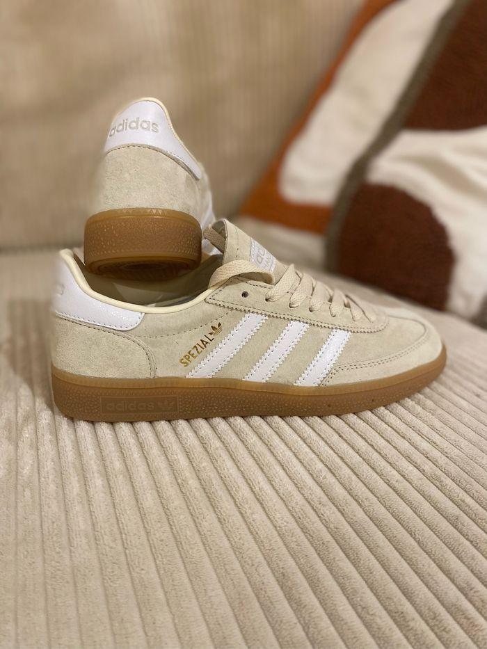 Adidas spezial - photo numéro 1