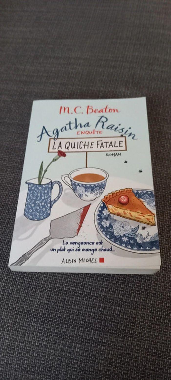 Agatha Raisin Enquête : la quiche fatale. Tome 1 - photo numéro 1