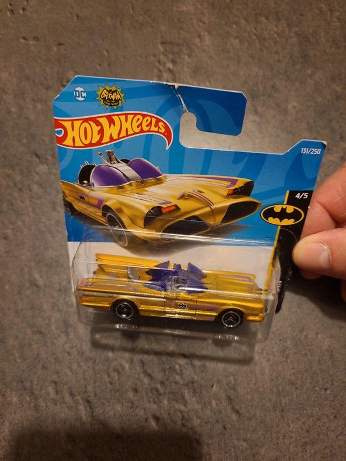 Voiture Batman TV Series Batmobile Hot Wheels - photo numéro 2