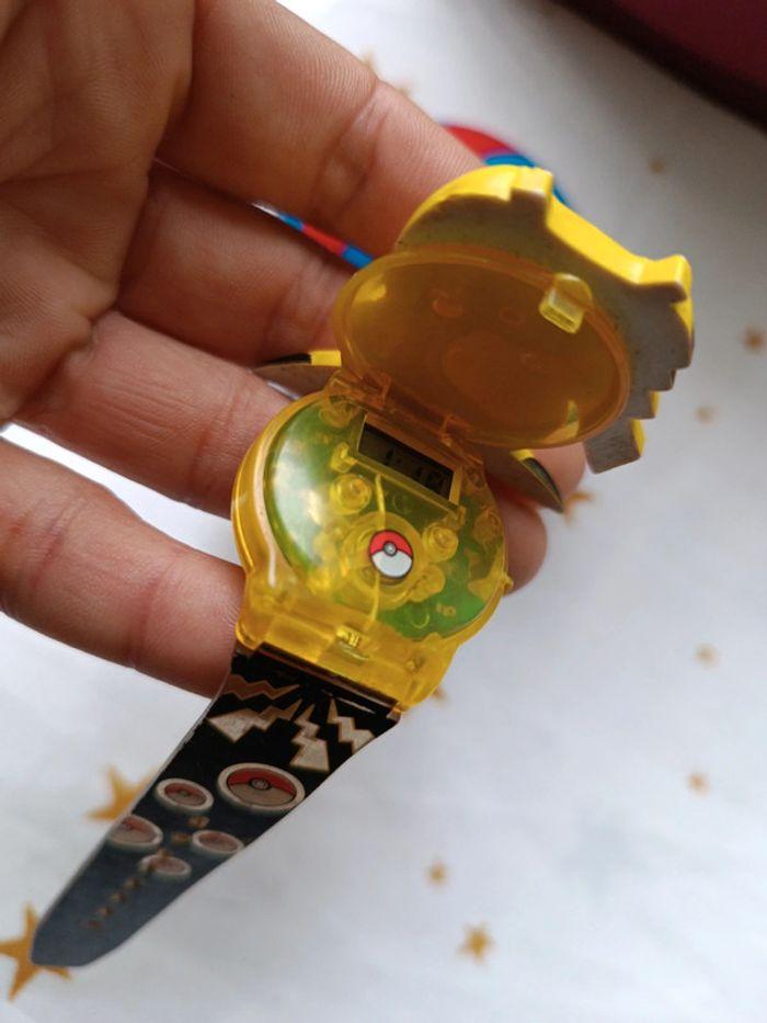 Pokémon Nintendo montre watch Pokéball 2011 bandai 1998 1995 1996 Pikachu vintage noir jaune - photo numéro 12