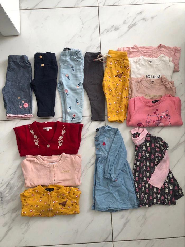 Lot de vêtements fille 12 mois