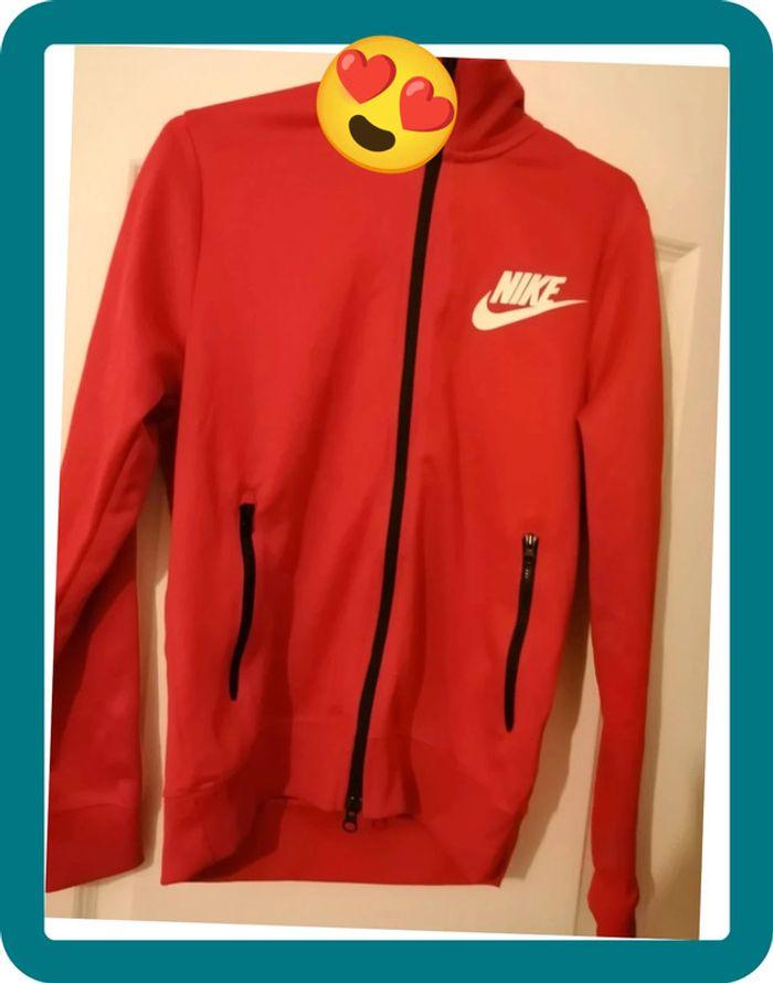 Pull Nike à capuche zippé taille S - photo numéro 2