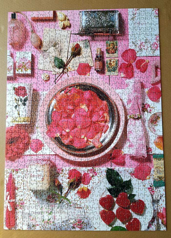 Puzzle 1000 pièces "Romantic Roses " complet - photo numéro 2