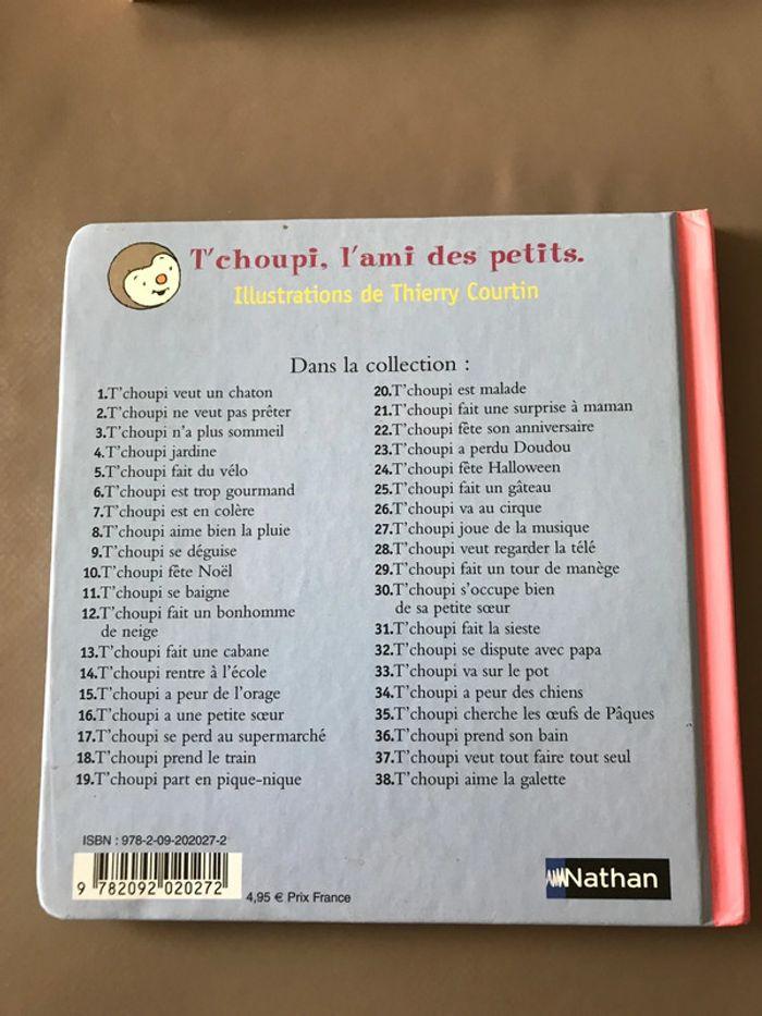 Livre T’choupi aime bien la pluie - photo numéro 2