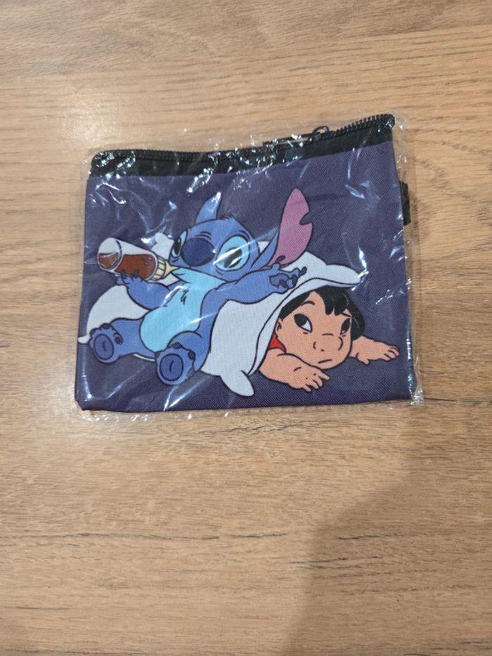 Porte monnaie Lilo et stitch neuf - photo numéro 1