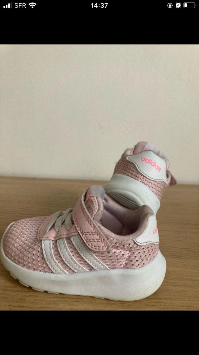 Chaussure Adidas bébé - photo numéro 2