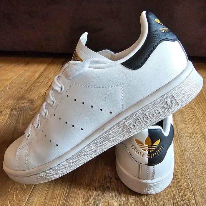 Stan Smith blanches super état 37 - photo numéro 1