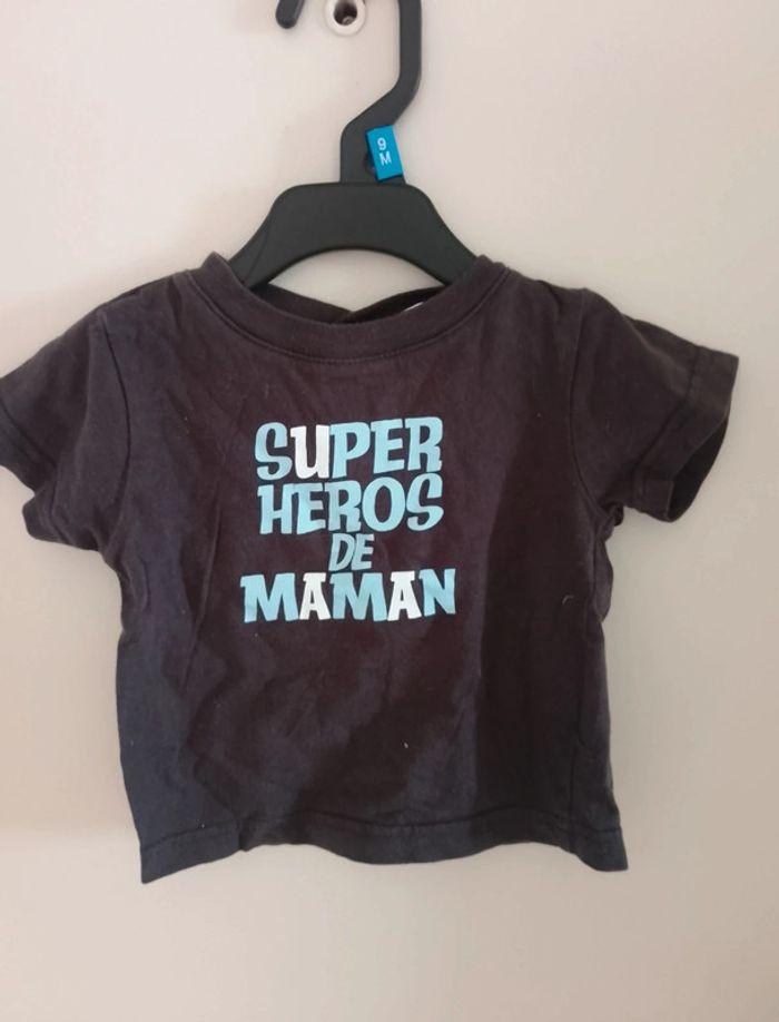 Magnifique t-shirt super-héros de maman - photo numéro 1