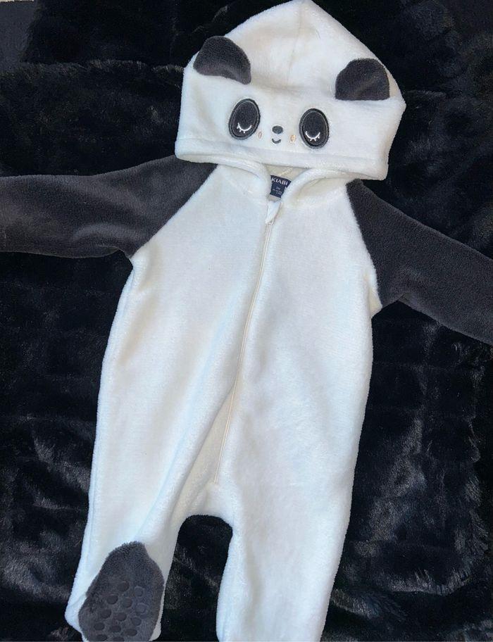 Combinaison pyjama kiabi panda blanc/noir taille 3 mois très bon état - photo numéro 1