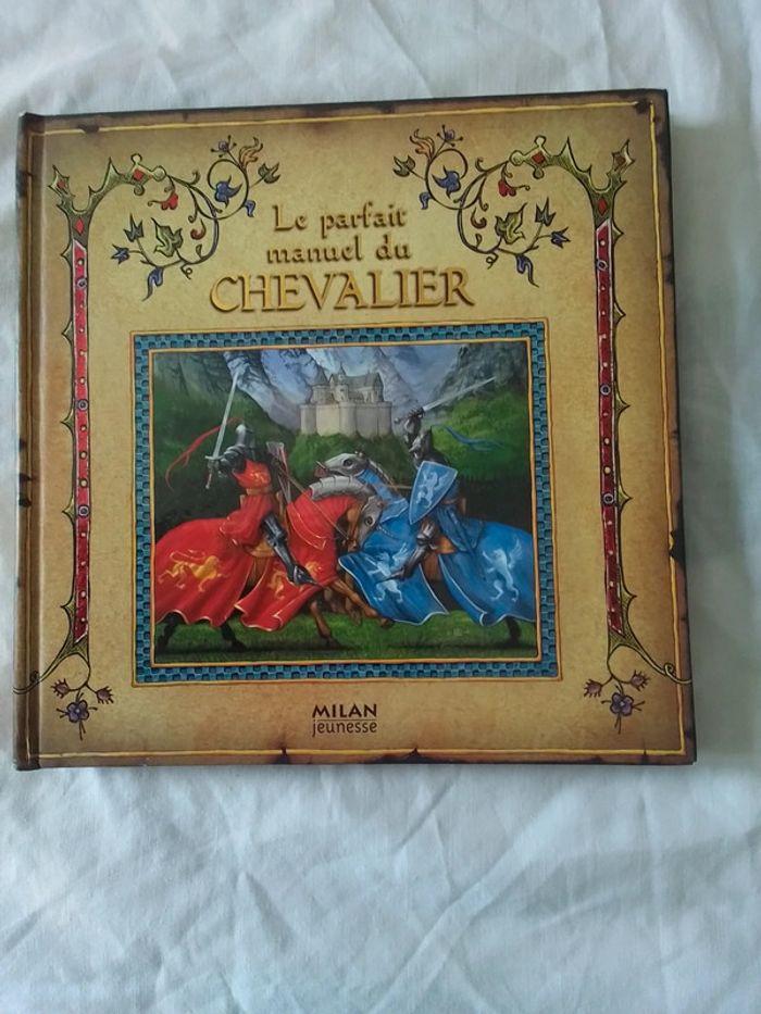 Livre Le Parfait manuel du Chevalier - photo numéro 1