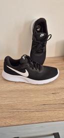 Basket tanjun Nike