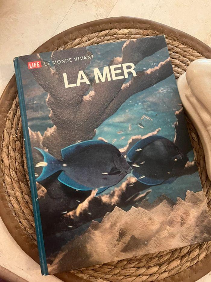 Livre Le monde vivant La Mer Life - photo numéro 1