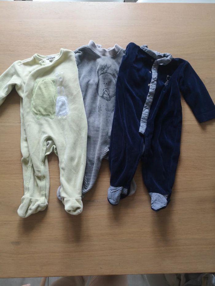 Lot 3 pyjamas 6 mois velours