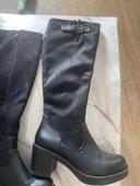 Bottes hautes Neuf . Taille 36