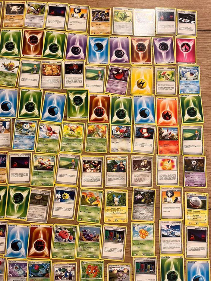 2 albums carte Pokémon et  299 cartes année 2008 environ - photo numéro 6