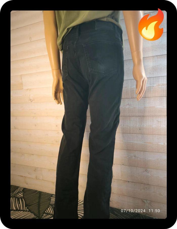 Jean noir Lee Cooper taille 40 ( 30 us) - photo numéro 1