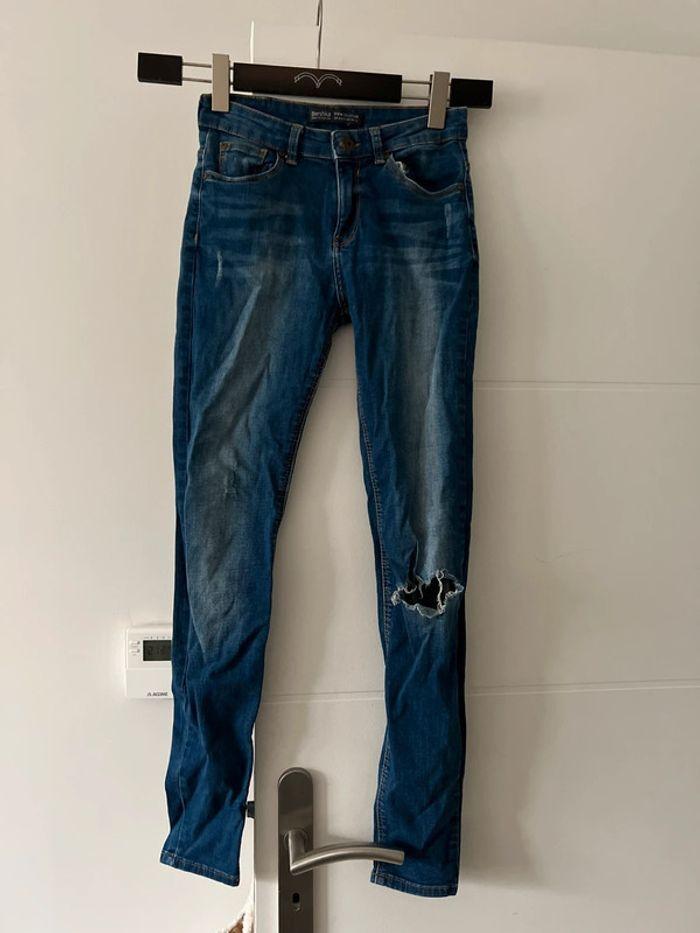 Jean bershka taille 36 - photo numéro 1