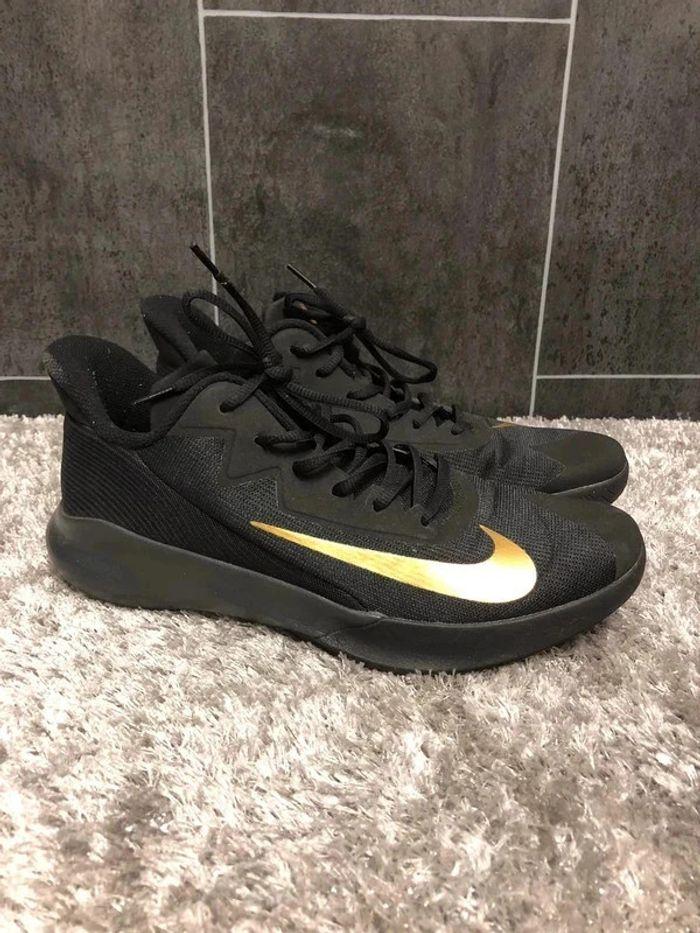 Basket Nike Homme Taille 44 - photo numéro 2