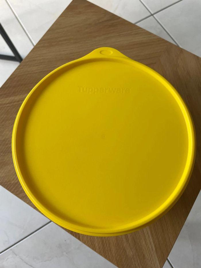 Saladier jaune 1,4 L Tupperware - photo numéro 1