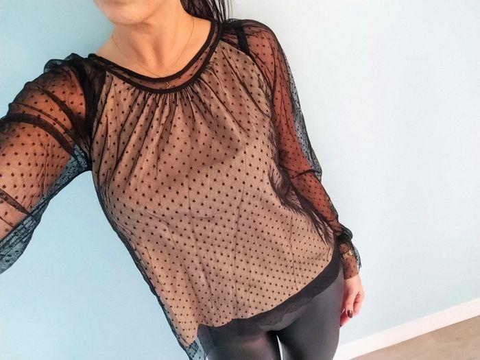 Blouse à pois Zara taille S - photo numéro 1