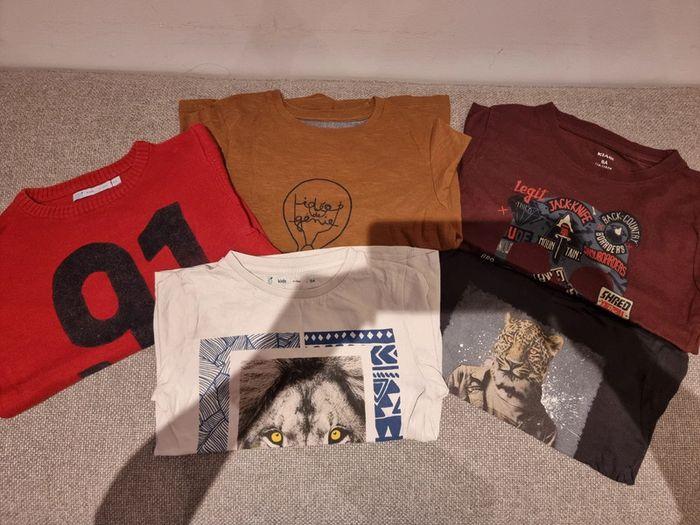 Lot tee-shirts - photo numéro 1