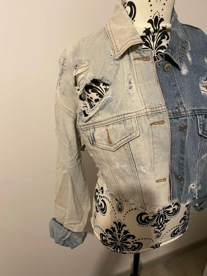 Veste blouson en jean effet déchiré et délavé partout oversize bleu clair neuf Laulia taille 34 - photo numéro 4