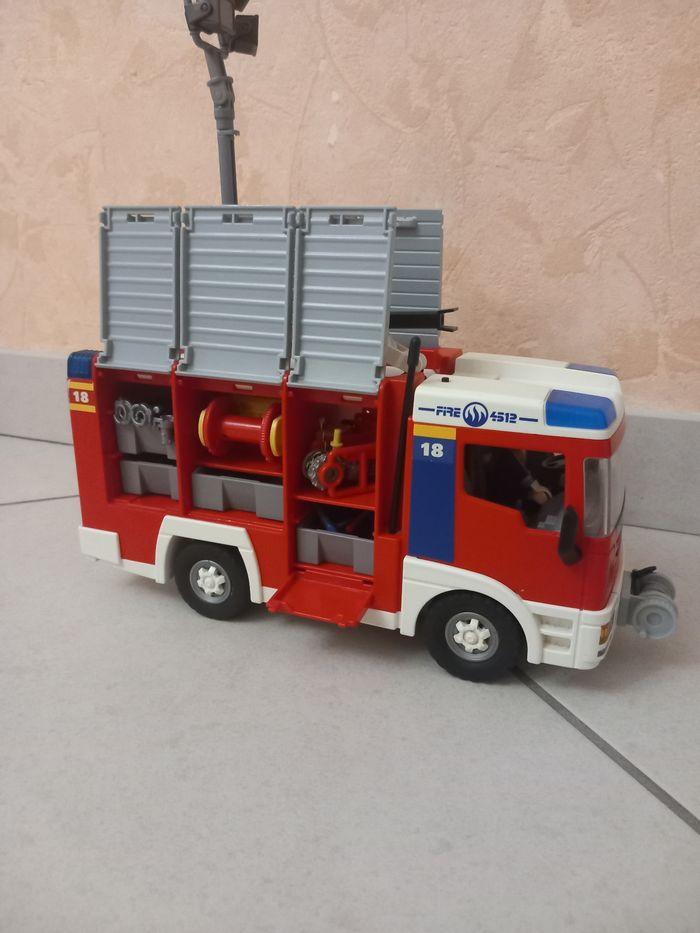 Camion d'interventions  des pompiers playmobil 4821 - photo numéro 2