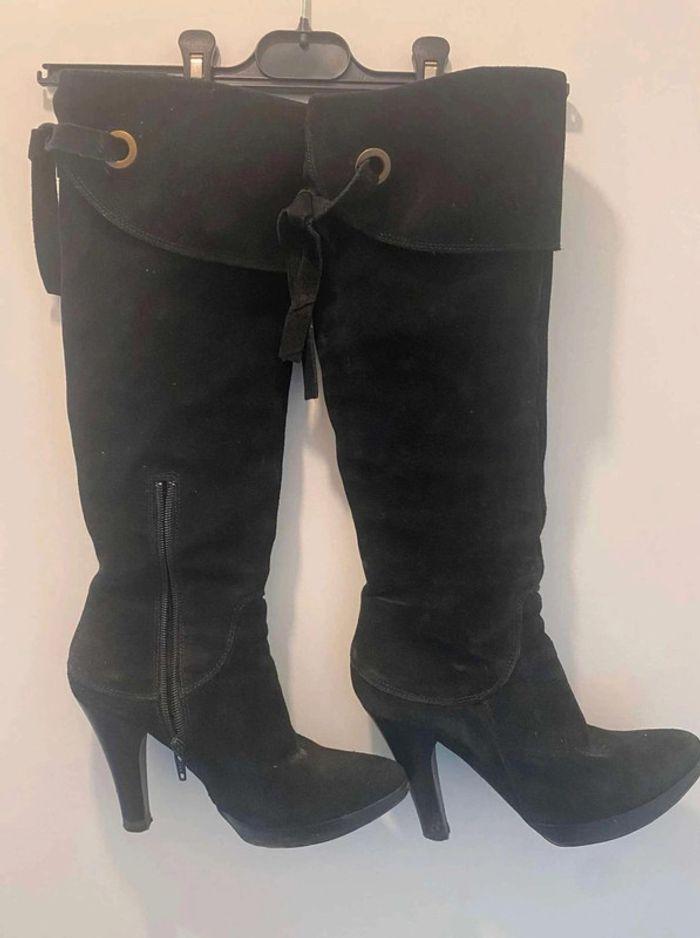 Très  jolie bottes - photo numéro 1