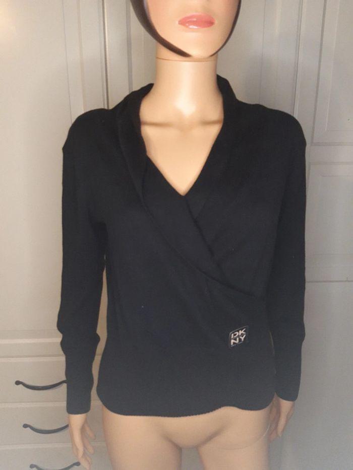 Pull noir DKNY 16 ans col fausse fourrure - photo numéro 11