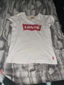 Tee-shirt levis