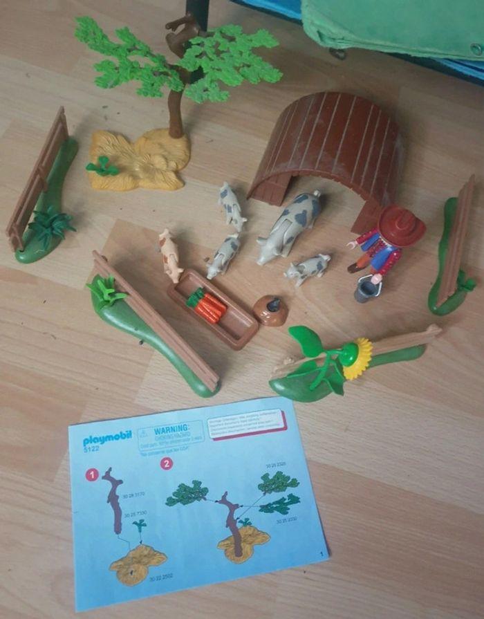 Ferme enclos aux cochons playmobil