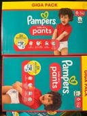 Un lot de Pampers baby Dry, taille six