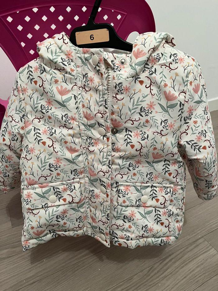 Manteau bébé doublé a l’intérieur 6/9 mois neuf