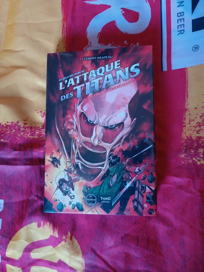 Manga livre L attaque des titans au delà des murs - photo numéro 1