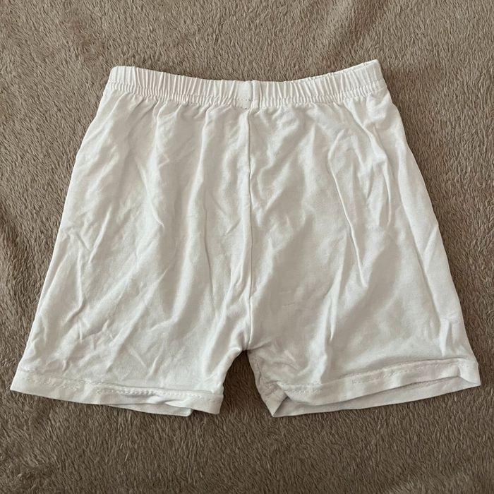 Sous short blanc - photo numéro 1