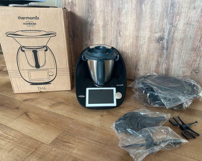 Thermomix TM6 Noir Neuf Jamais utilisé - photo numéro 2