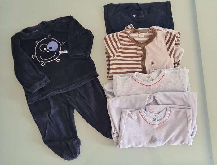 Gros Lot vêtements garçon 👦 6 mois - photo numéro 1