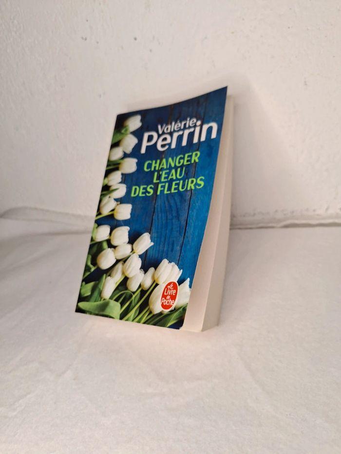 Libre Valérie perrin changer l eau des fleurs - photo numéro 15