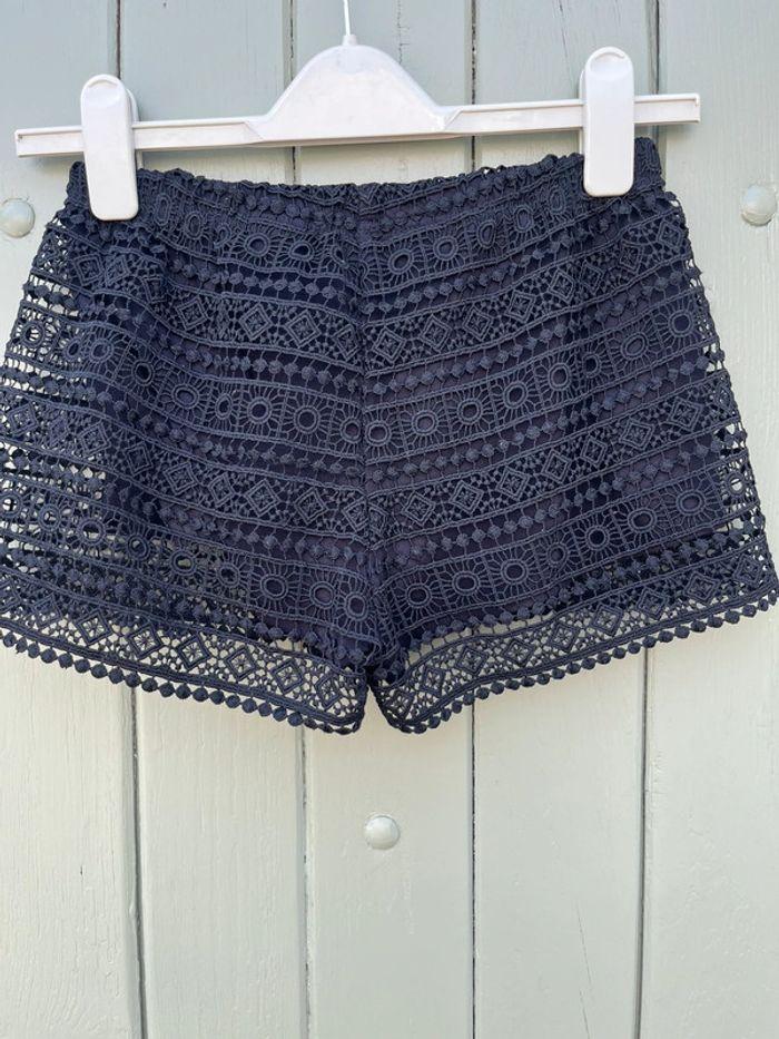 Short à broderie noir - photo numéro 4