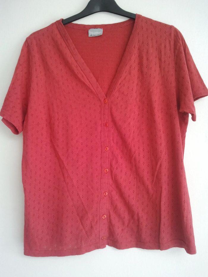 Tee shirt rouge ou rose 46/48 vintage - photo numéro 1