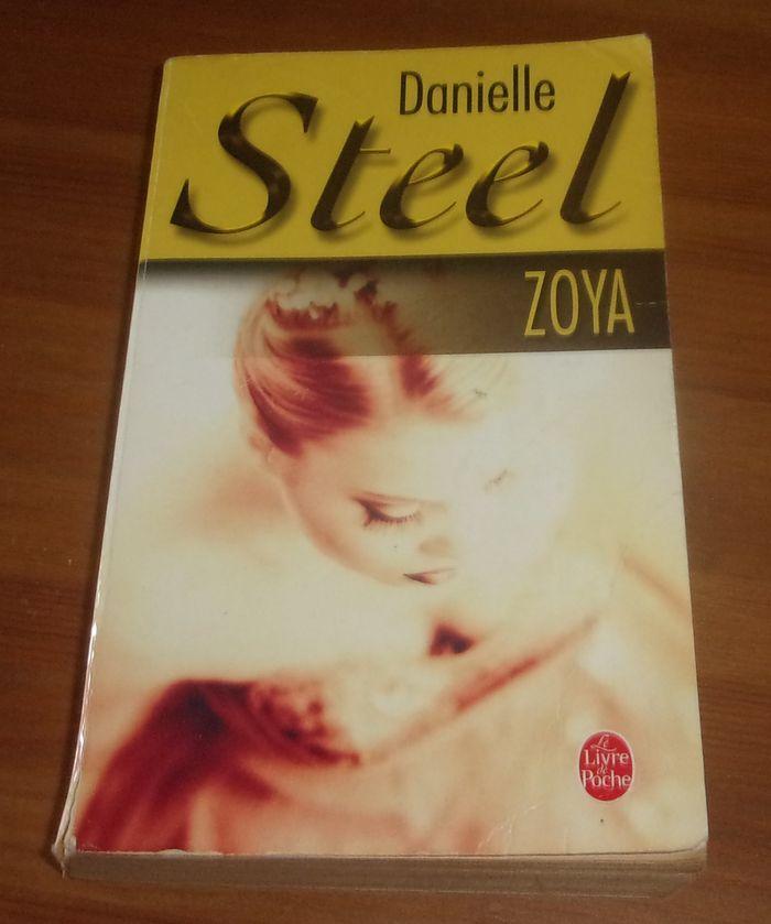 Zoya de Danielle Steel roman - photo numéro 1