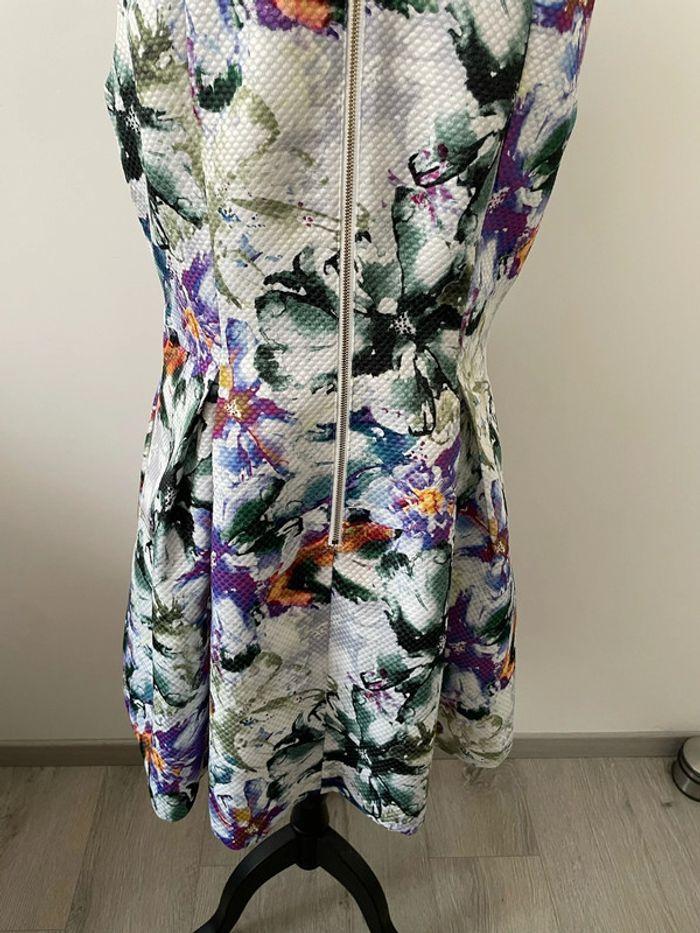 Robe ballon sans manche blanc motifs multicolore nid d’abeille neuf H&M taille 44 - photo numéro 6