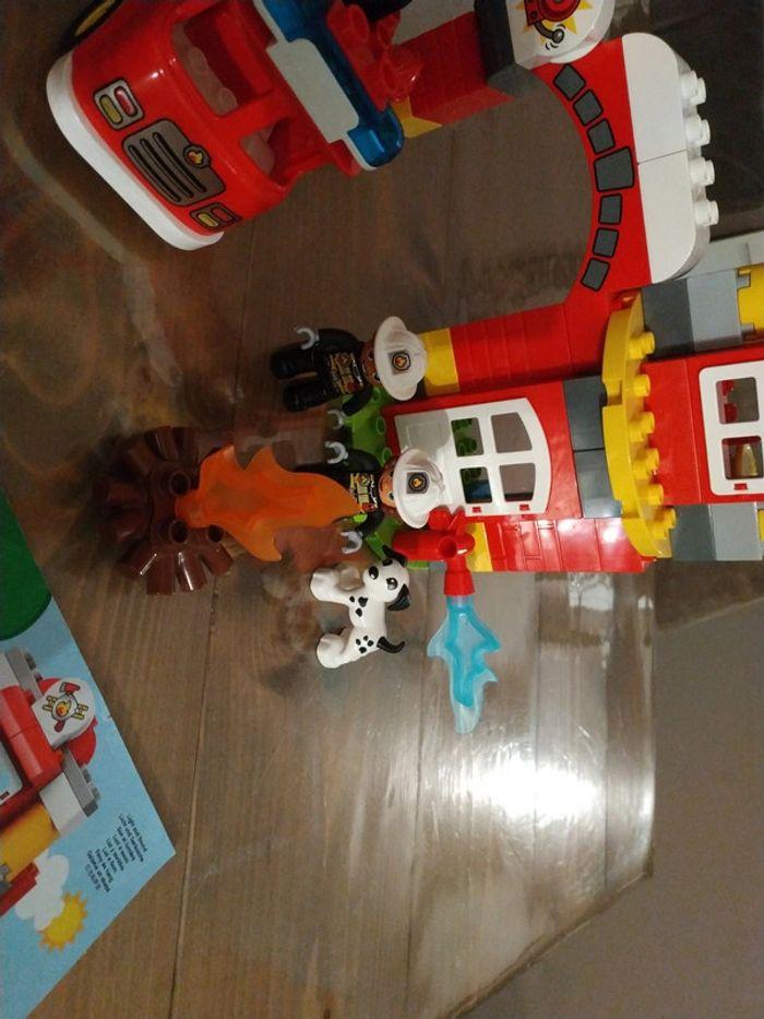 Lego Duplo caserne pompiers - photo numéro 3