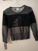 Pull Adidas fille taille 7-8 ans