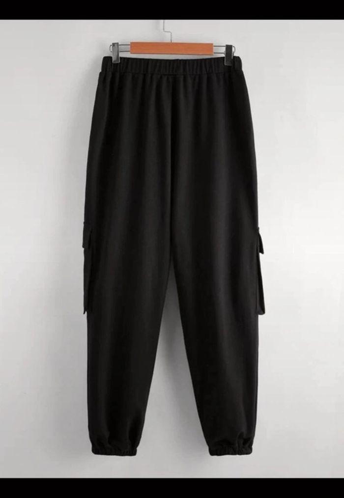 Pantalon shein taille M peu porté - photo numéro 2