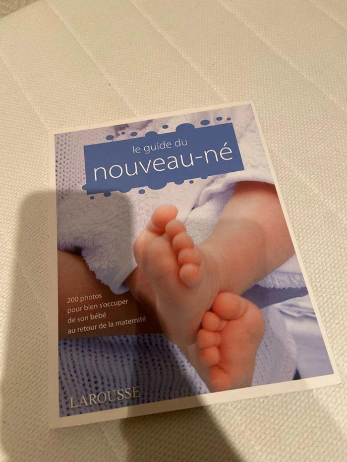 Livre le guide du nouveau né - photo numéro 1