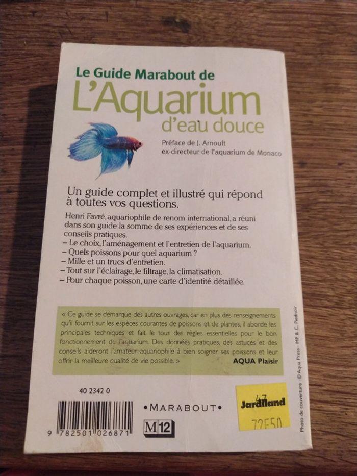 Le Guide Marabout De L'Aquarium D'Eau Douce

Par Henri Favre - photo numéro 2