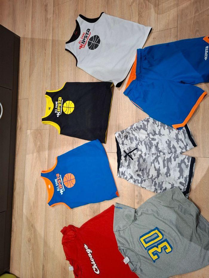 Lots vêtements de sport 10 ans - photo numéro 1