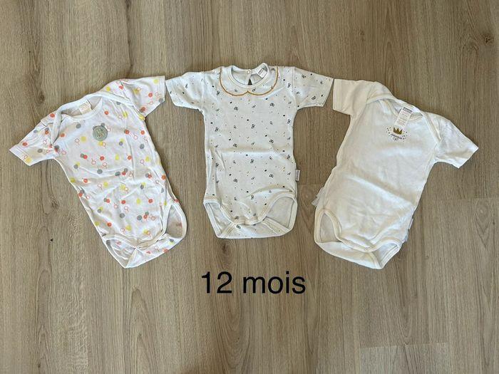 Lot de 3 bodies Absorba 12 mois - photo numéro 1